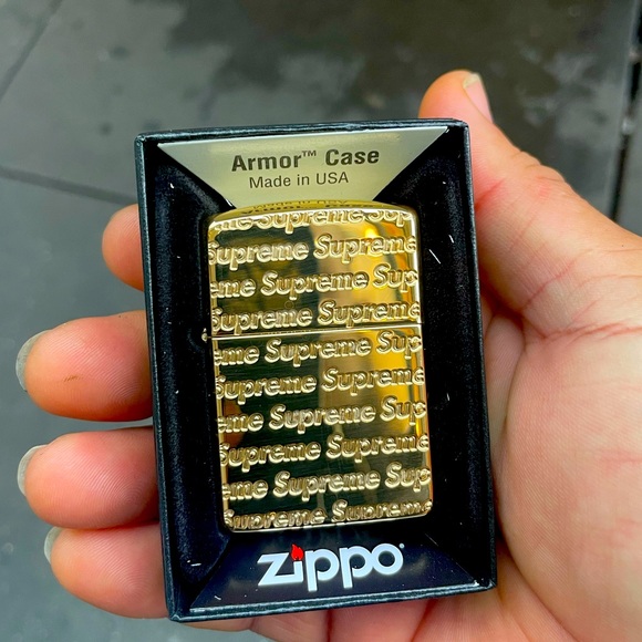 Supreme Other - Supreme gold zippo